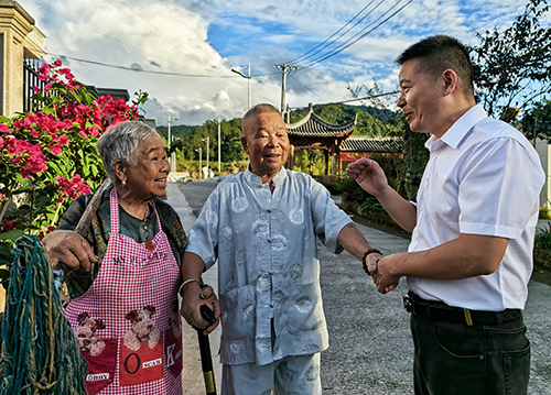 绘就“薄弱变增收”共富画卷——记浙江省龙泉市兰巨乡剑湖村驻村第一书记吴福华